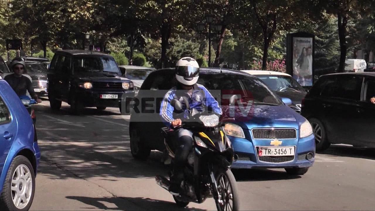 Report TV - Ndëshkimet e policisë rrugore për rripin e sigurimit,80 gjoba në ditë