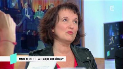 Anne Roumanoff soutient Sophie Marceau : "Ca doit être terrible d'être aussi belle"