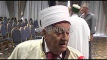 Ora News - Besimtarë myslimanë dhe personalitete nderojnë ish-kreun e KMSH-së