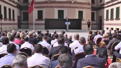 Report TV - “Muri i Kujtesës’, Rama: Policia krenari. PD, më keq se Krimi!