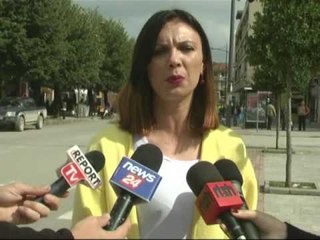 Report TV - Korçë, Dita pa Makina, bllokohet për një orë qarkullimi i automjeteve në sheshin kryesor