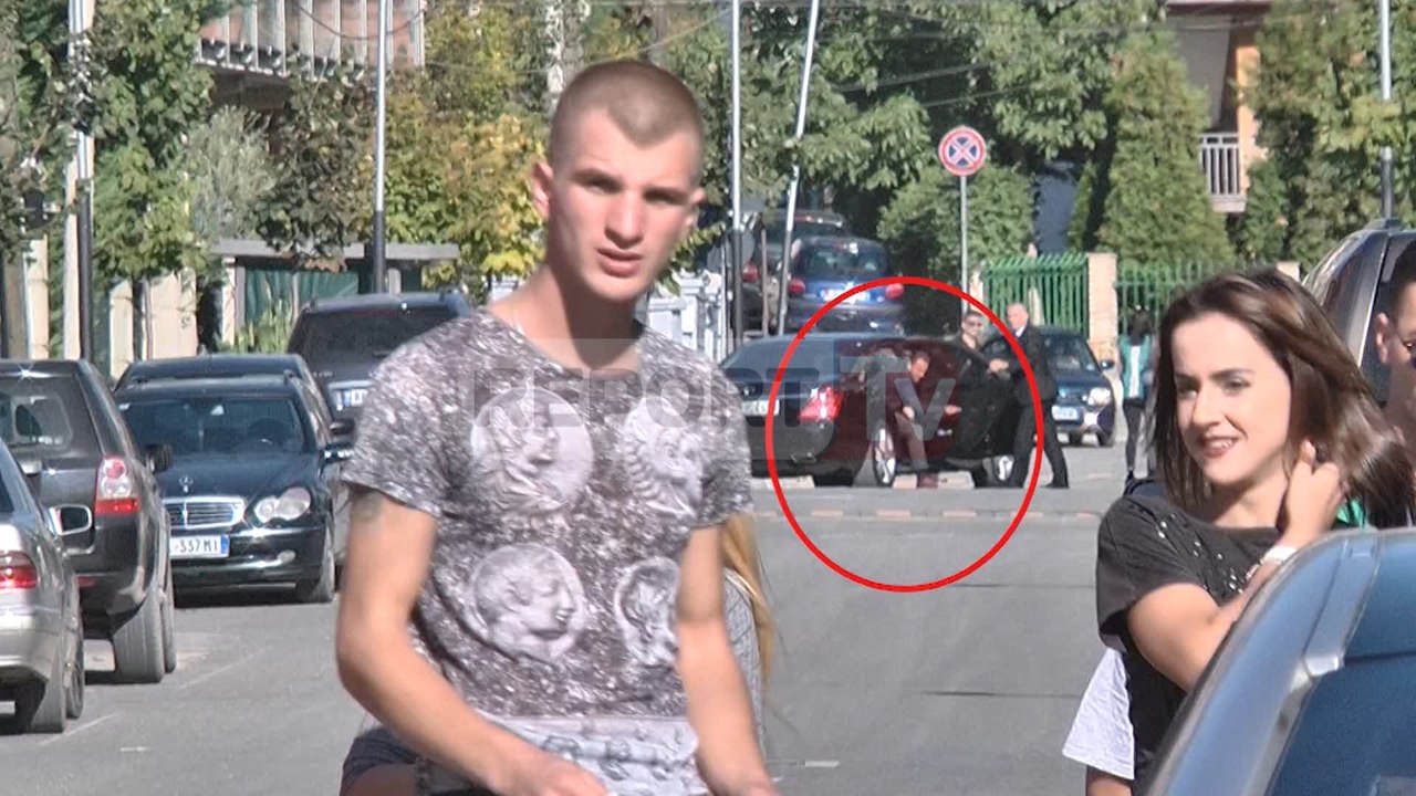 Report TV - Kërcënohet kryeprokurori Llalla largon familjen nga Shqipëria