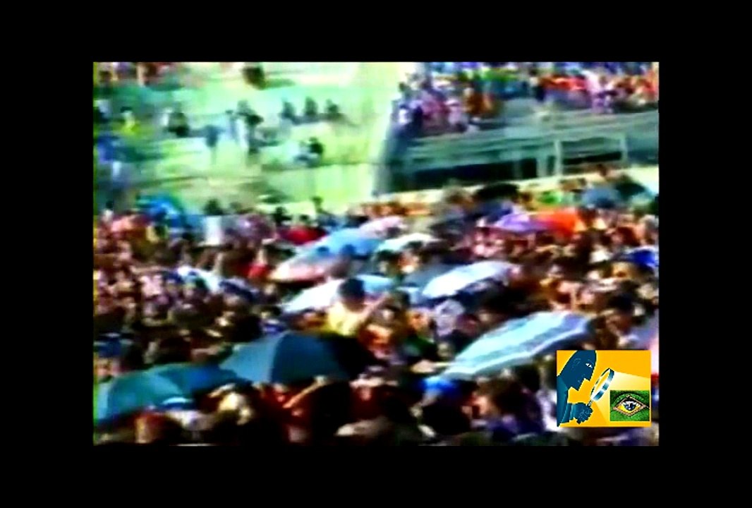 A FALSA IGREJA UNIVERSAL DO REINO DE DEUS - BISPO ENSINA PASTORES A ROUBAR FIÈIS