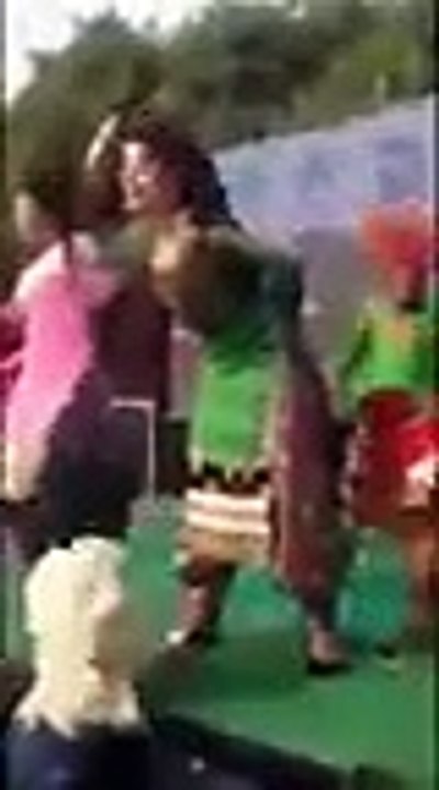 Pakistani Hot College girl dance must watch PAKISTANI MUJRA DANCE Mujra Videos 2016 Latest Mujra video upcoming hot punjabi mujra latest songs HD video songs new songs - Video Dailymotion
