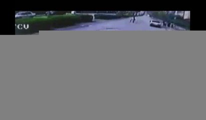 Halk otobüsü bisikletli çocuğa böyle çarptı