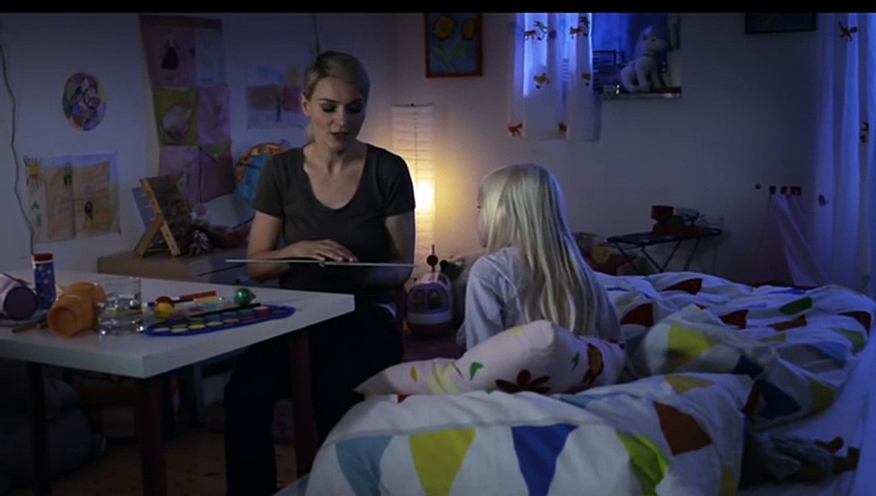 Cette femme joue du Prodigy pour endormir sa fille