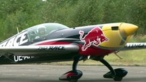 Mélanie Astles: Einzige Pilotin beim Red Bull Air Race
