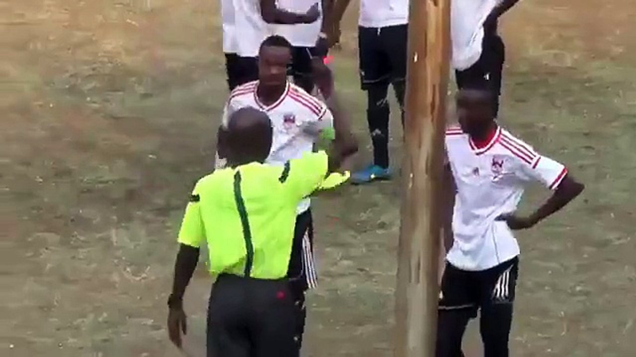 Pas facile d’être arbitre au Zimbabwe