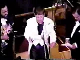 Whitney Houston live, Opera