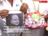 Kanpur Eunuchs join Bullion traders' protest against Arun Jaitley