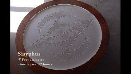 Cette impressionnante machine crée des motifs hypnotisants dans le sable. A voir absolument ! (2)