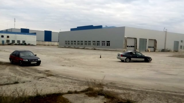 Занос переднеприводного автомобиля. Уроки контраварийного и экстремального вождения г.Киев - carbon.co.ua (Honda Civic)