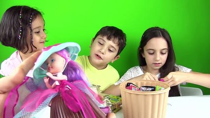 Oyun Hamuru DEV Cupcake Sürpriz Oyuncaklar