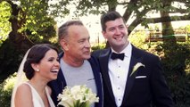 Tom Hanks salue des mariés en plein mariage