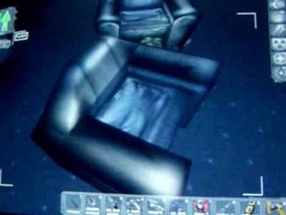 Deus Ex - Caché sous le canapé