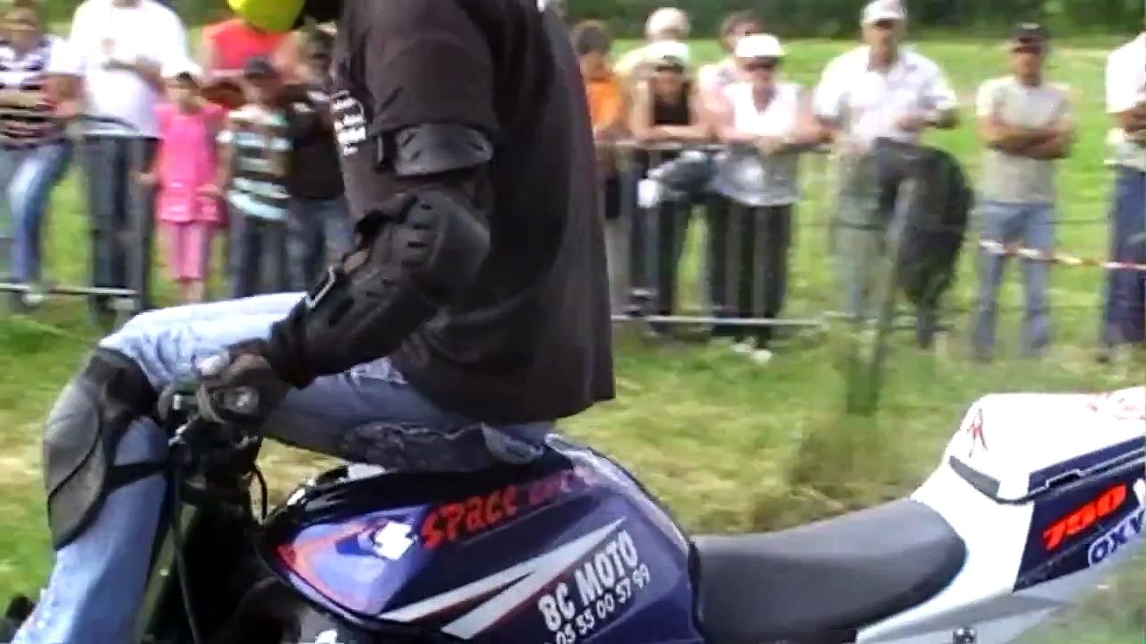 fire burn stunt suzuki gsxr