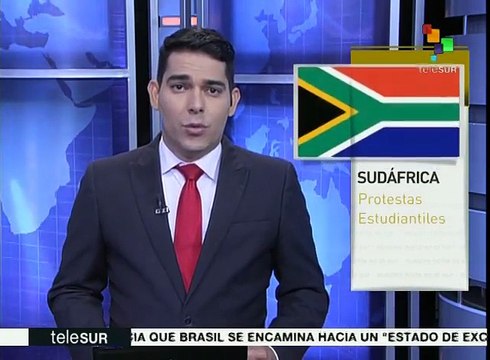 Universitarios de Sudáfrica exigen educación gratuita y de calidad
