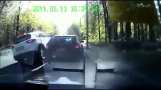 Stupid Russian Fender Benders & car crash compilation- August A140