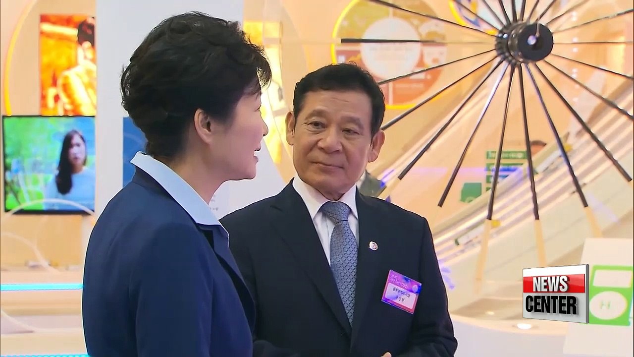 President Park highlights deregulation, regional growth models at expo