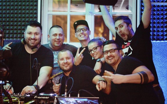 TOM45 b2b neeVald b2b Maxx b2b mr Fun / Klub FM Live 21.09.2016