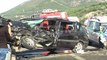 Report TV - Përplasen dy makina në ''Rrugën e Kombit'', plagosen 5 persona