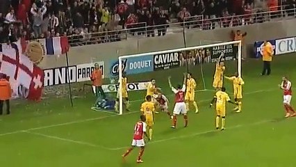 Gaëtan Courtet embrase Delaune ! SDR-USBCO Boulogne 3-2 ( Ligue 2 - Journée 35 - 01052012 )