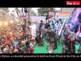 Bareilly: Amazing stunts performed in Nagar Kirtan procession on Guru Purab