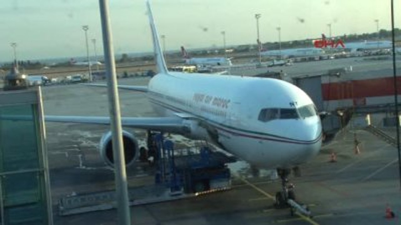 Kalkış İçin Hazırlanan Uçağı Su Bastı