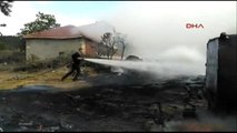Çanakkale Otluk Alanda Başlayan Yangın Köye Sıçradı