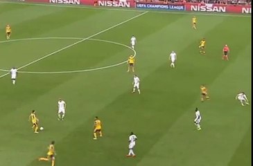 Goal Theo Walcott. Arsenal 2-0 Basel