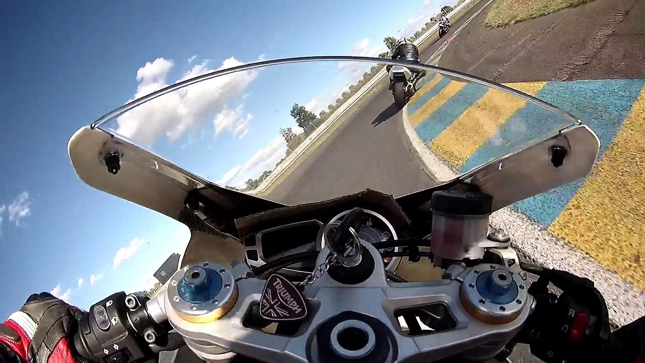 TRACK DAY