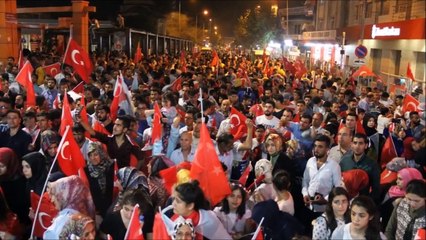 Sevdik Seni Uzun Adam