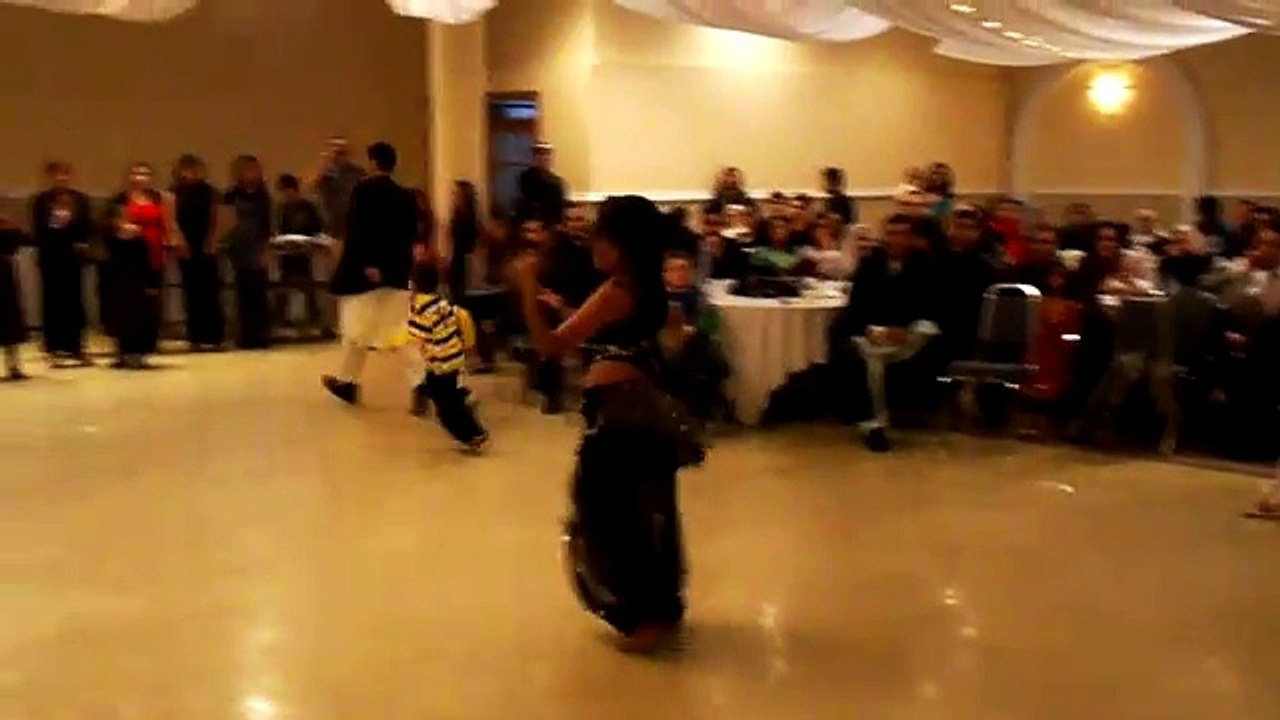 Afghan best Milli Attan and qataghani dance by 2 afghani girls by Abdullah Zadran 2010 - YouTube