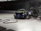 2005 Volkswagen New Beetle side IIHS crash test