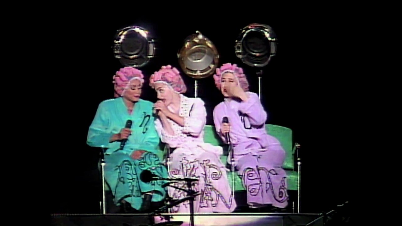 12 MADONNA Material Girl (Blond Ambition Tour Live in Yokohama) 1990