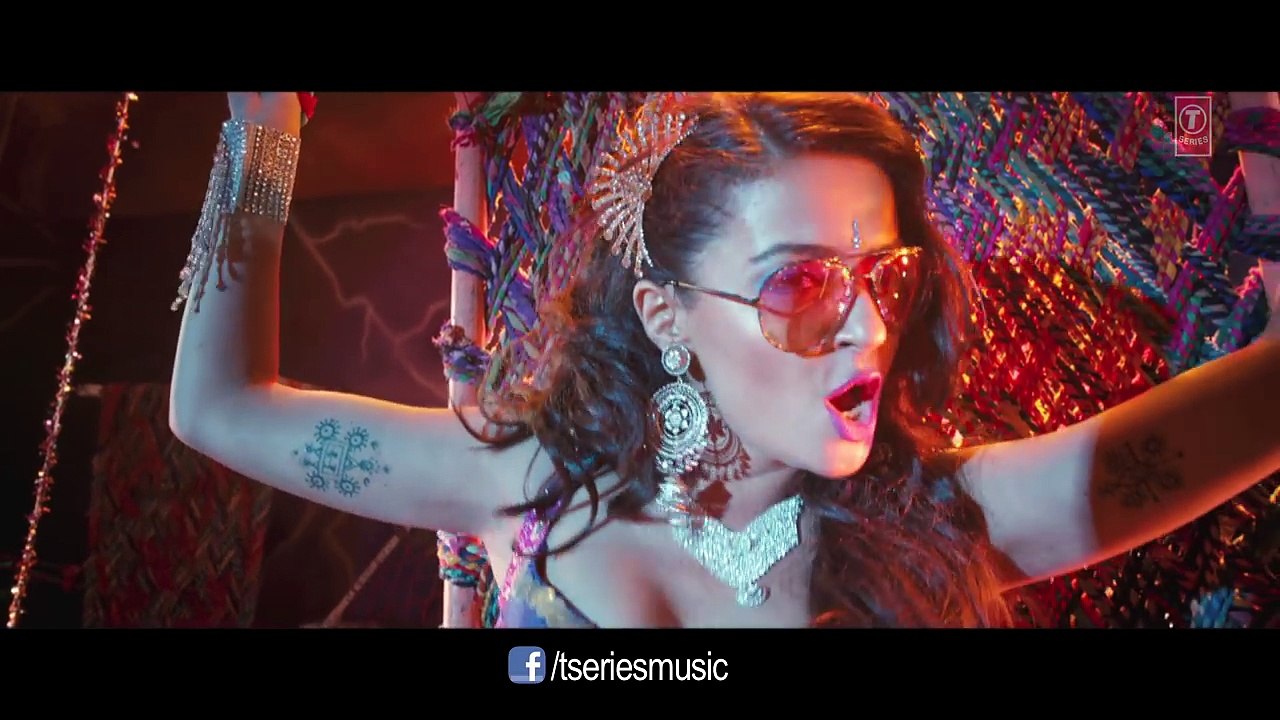 BHOOKAMP Video Song - PARCHED - Radhika Apte, T...