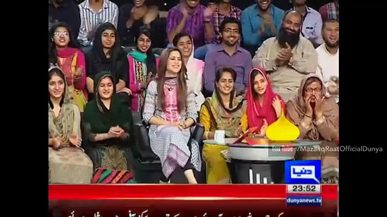 Jogi Baba Going Crazy as John Abraham Comes in Mazaaq Raat - Dunya News -