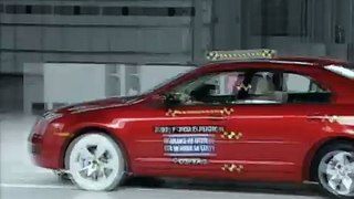 2007 Ford Fusion moderate overlap IIHS crash test