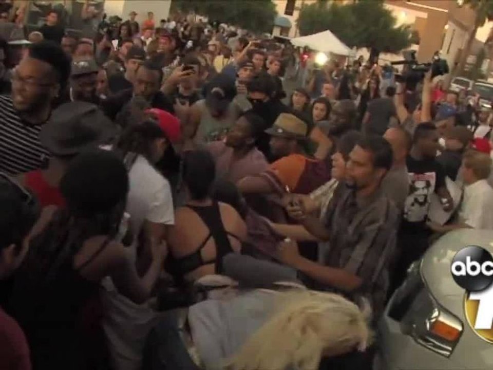 El Cajon protests turn violent following fatal officer-involved shooting of black man
