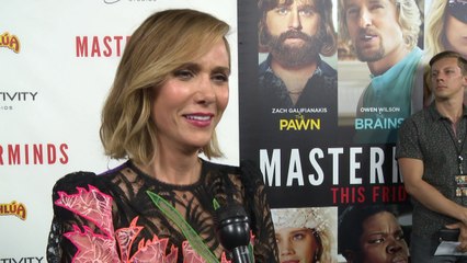 Kristen Wiig and Zach Galifianakis Cracked Up On Set of 'Masterminds'