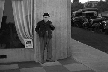 The Three Stooges - S 1 E 4 - Three Little Pigskins