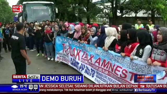 Buruh di Purwakarta Bergerak Menuju Jakarta