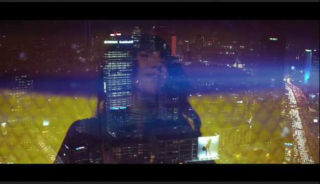 Hande Yener Ft. Serdar Ortaç - İki Deli