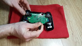 How-to Replace PS4 Dualshock4 Thumbsticks / Grips - Playstation Tutorial