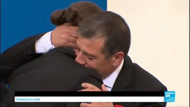 Dammartin-en-Goële : Les 2 rescapés de l'imprimerie, investie par les frères Kouachi, décorés par François Hollande