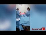 Ameliyat sırasında dans eden doktora soruşturma
