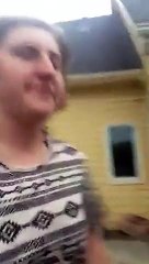 Elle prend la foudre en se filmant en selfie !