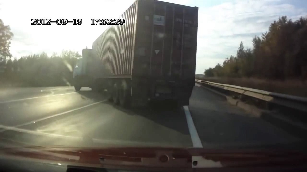 Luckiest Truck Driver in Russia