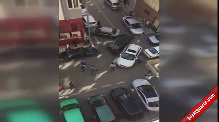 Önce çarptı, sonra palayla saldırdı o anlar kamerada