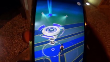 Pokemon GO : FUI CAPTURAR POKEMONS DE MADRUGADA !!!